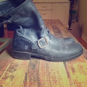 Frye Veronica Shortie