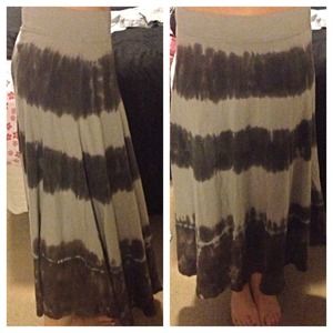 🚫SOLD🚫Tryst Tie Dye Skirt 🌸✌