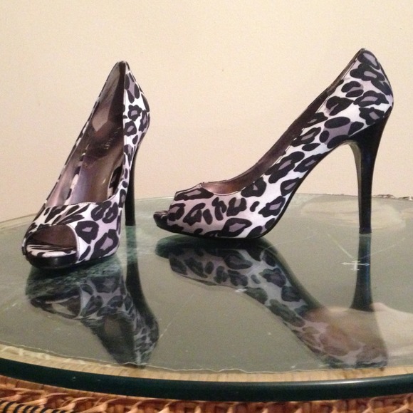 Nine West pumps