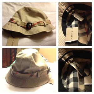 Sold!!!! NWT Burberry hat, Sz medium