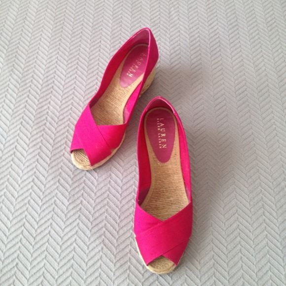 Ralph Lauren Shoes - On SALE! Ralph Lauren Fuschia Wedge Ralph Lauren Shoes - On SALE! Ralph Lauren Fuschia Wedge