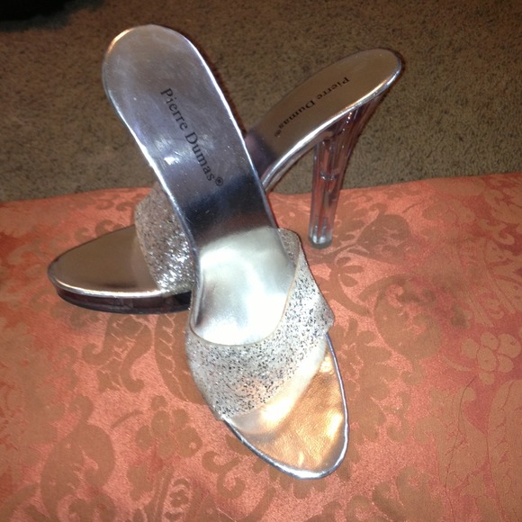 Price ✂💋Beautiful clear shoes💋