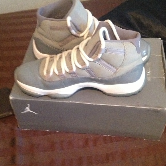 Cool grey 11's - Picture 4 of 4