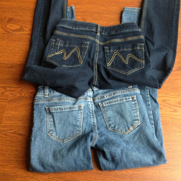 Bundle 2 juniors jeans size 0 Aeropostale @ Ny Co.