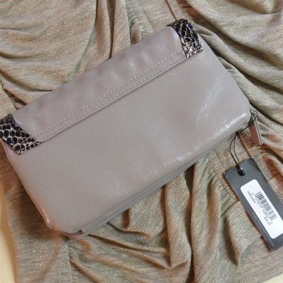 Kenneth Cole clutch taupe with snake Siskin - Picture 3 of 5