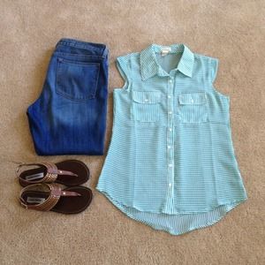 🚫SOLD IN BUNDLE w/@seasew🚫Teal Stripe Top