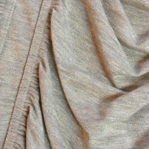 Tan with gold specks - Picture 2 of 2