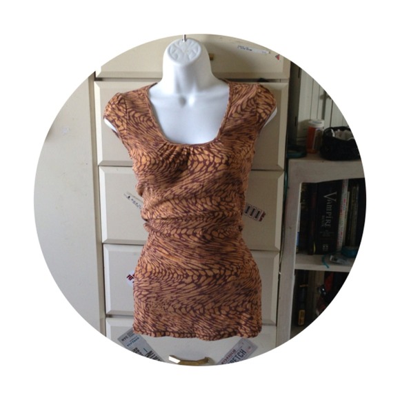 Express Sexy Basic Patterned Tee