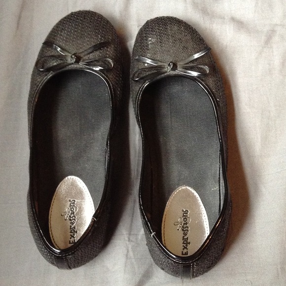 Expressions Ballet Flats - Picture 1 of 4