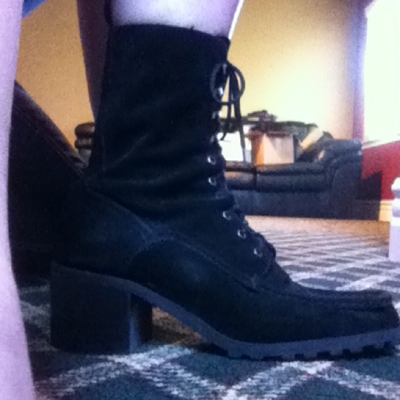Nine West suede boots