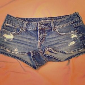 Too small! American Eagle shorts!