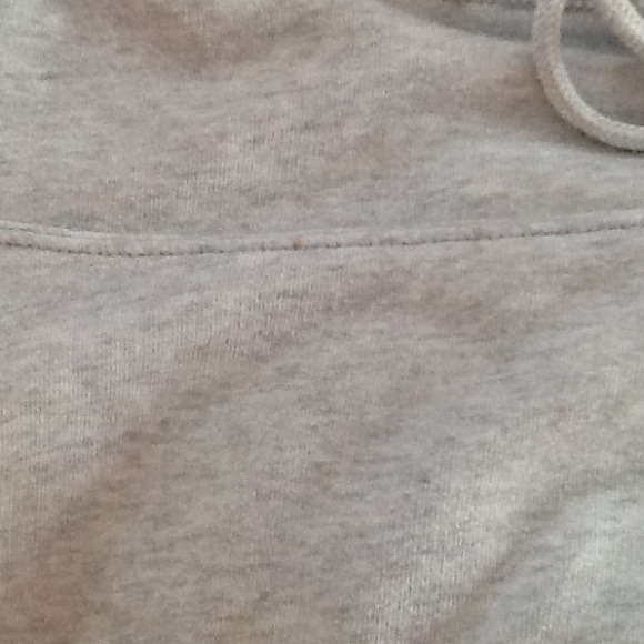 Super Cute AE Skirt - Picture 3 of 3