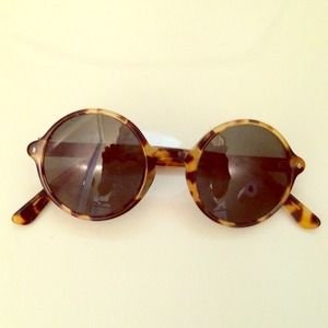 Authentic Ralph Lauren round sunnies