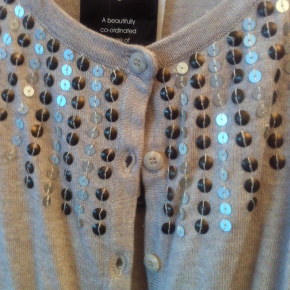 Bolero top in light tan color with matte sequins - Picture 3 of 4