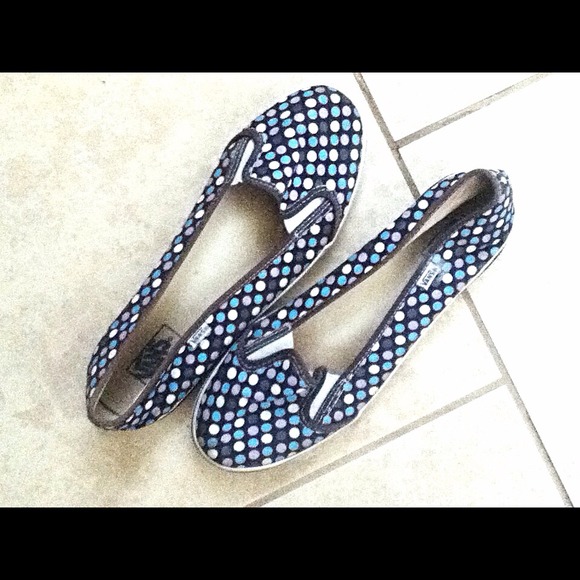 VANS FLATS SIZE 7 💙