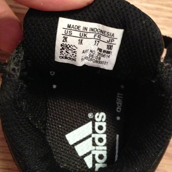 Baby Top ten's Adidas - Picture 4 of 4