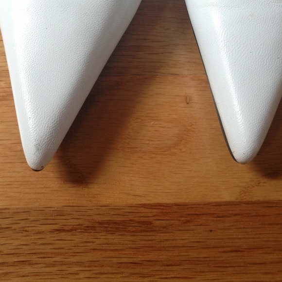 Bakers white pointy heels - Picture 4 of 4