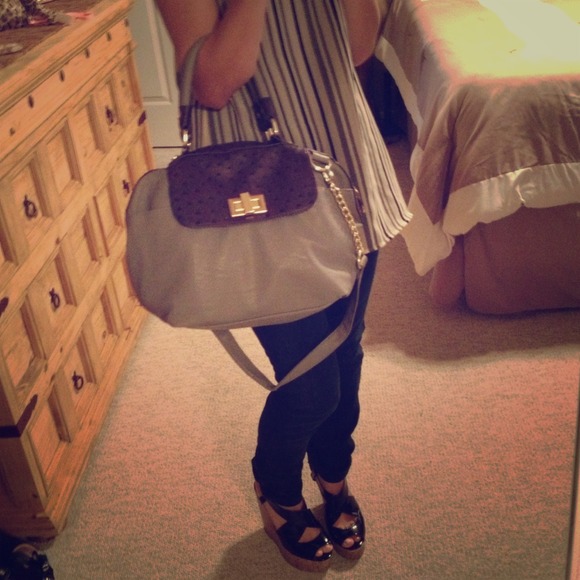 Steve Madden Handbags - Steve Madden Satchel