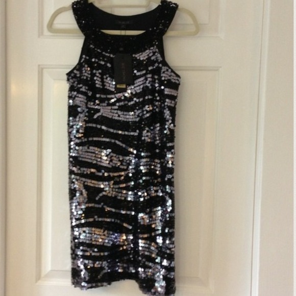 💥FINAL SALE💥 RACHEL ZOE sequins dress - Picture 4 of 4