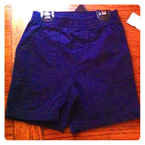 💎💝SOLD WITH BUNDLE💝💎BRAND NEW Navy Blue Shorts