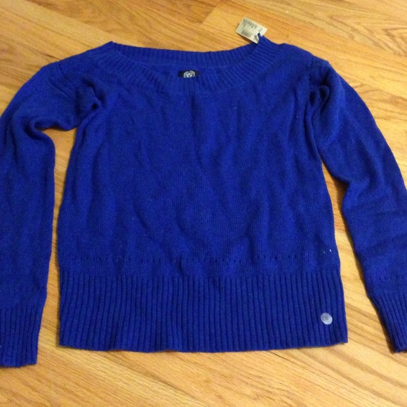 Brand new blue sweater