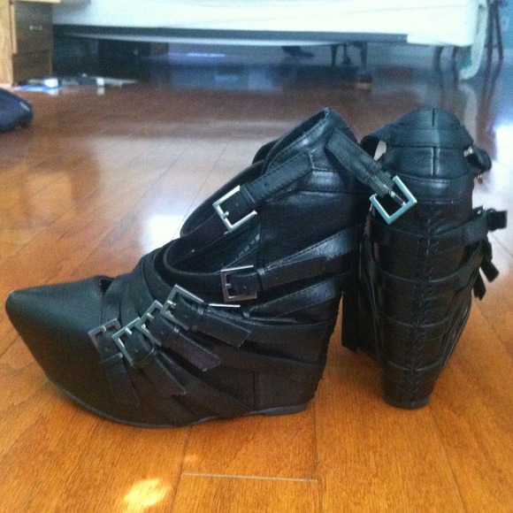 Bundled! - Picture 4 of 4