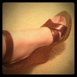 Jennifer Lopez wedges