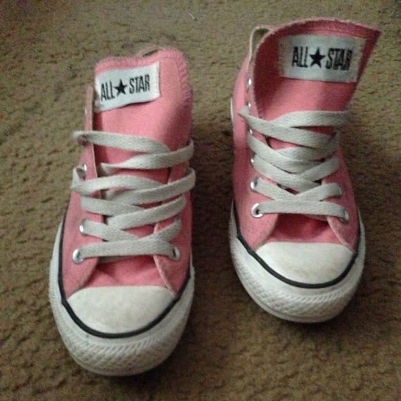 Pink converse