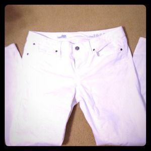 Gap white skinny jeans