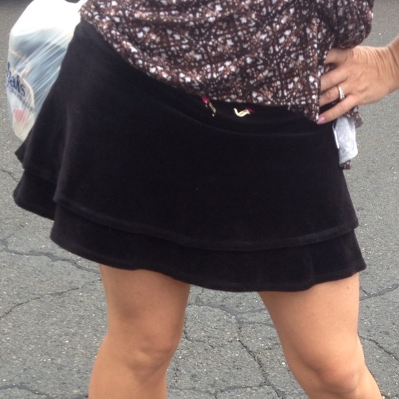 Juicy couture skirt.... Make a deal!