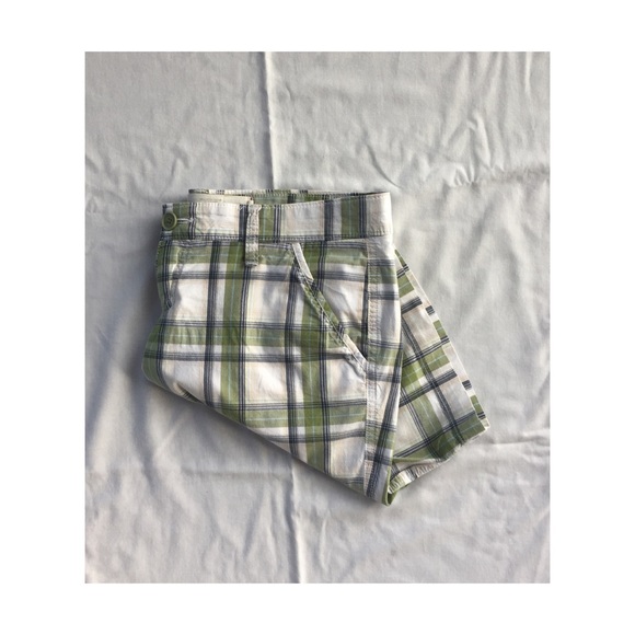 Hollister Pants - Plaid Bermuda Shorts