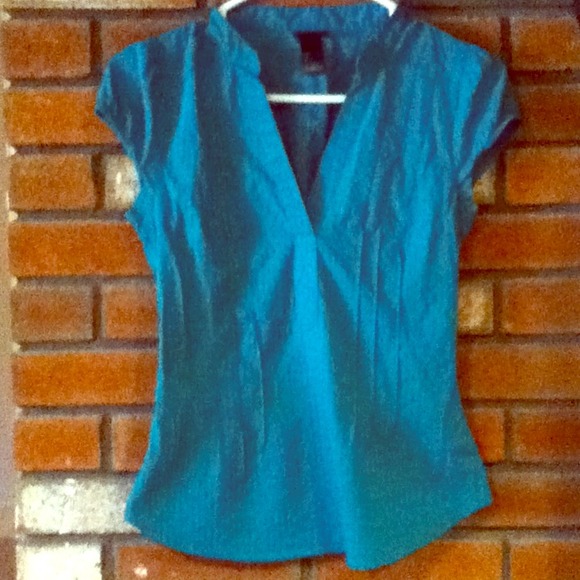 ❌SOLD IN BUNDLE❌Green Top