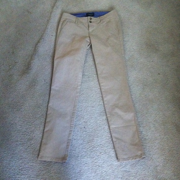 American Eagle khaki jeans