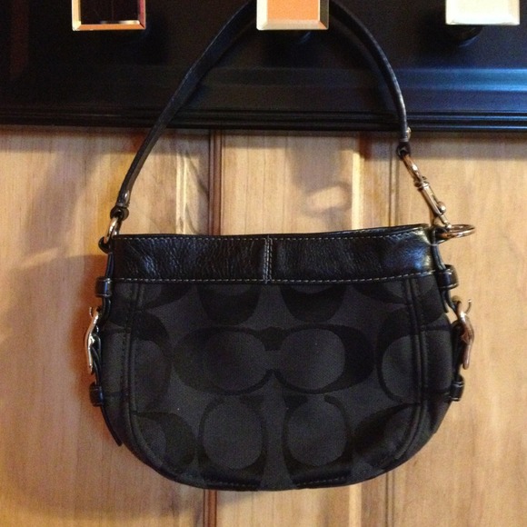 ✨REDUCED✨COACH small shoulder bag