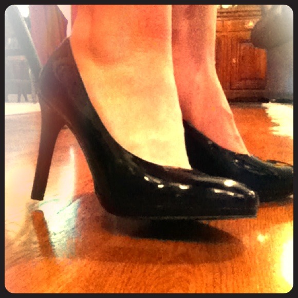❌SOLD❌Classic black pumps