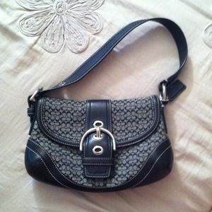 Gorgeous black Coach handbag!