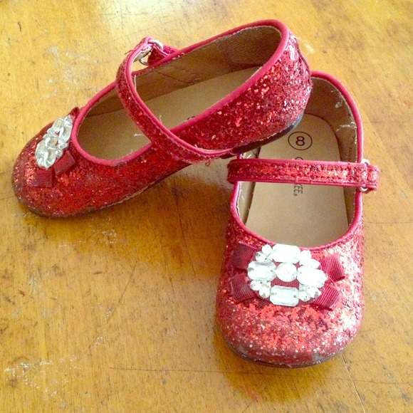 SOLD !!!!CHEROKEE red glitter flats