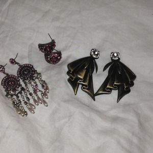 3 Vintage earrings for the price of one !!!