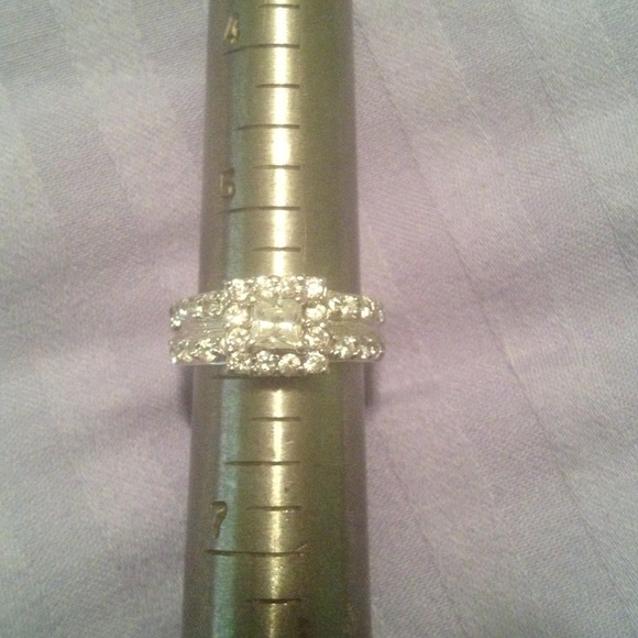Sterling silver CZ ring