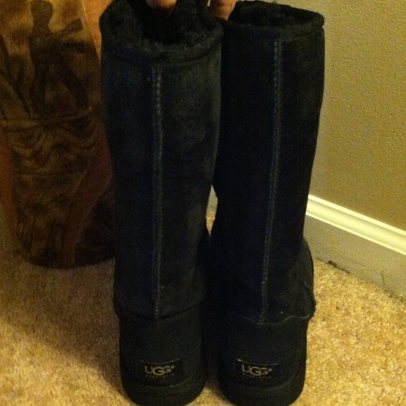 Sold!!! UGG boots black - Picture 3 of 4