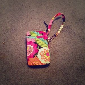 Vera Bradley "All in one wristlet" in Va Va bloom