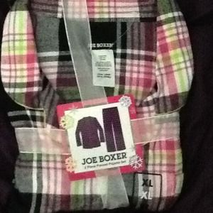 SOLD on eBay 🎉XL Joe Boxer flannel pajamas
