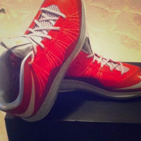 Air max lebrons X size 12