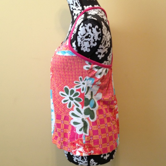 Tank top by Roxy size Small - Picture 2 of 3
