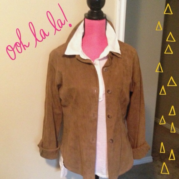 💥Reduced again!💥Beautiful leather button-down! - Picture 1 of 3