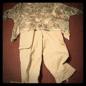 Flirty cargo cropped pants