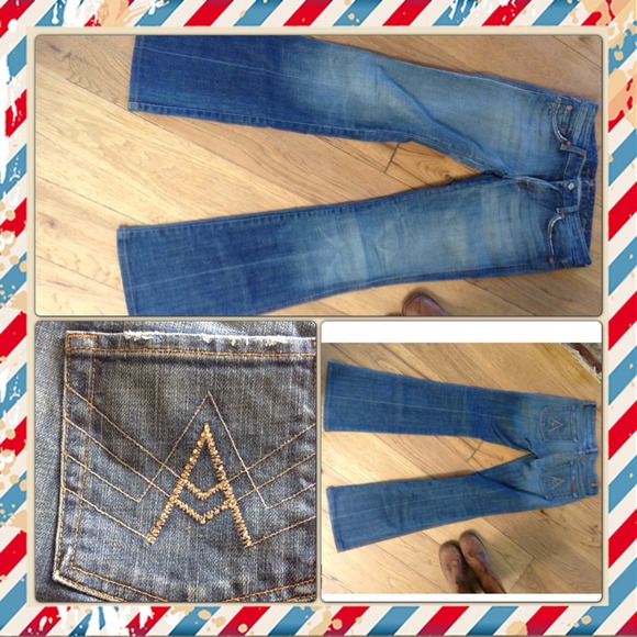 7 Jeans!