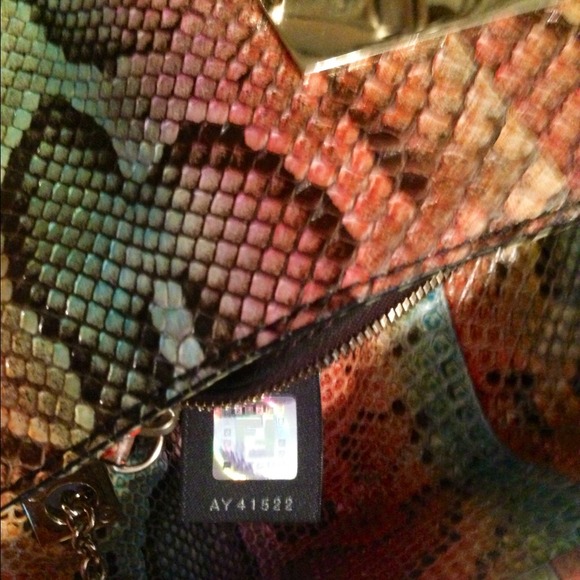 Fendi Maxi Forever bag - Picture 3 of 4