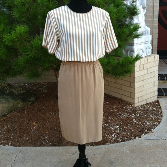 Vintage 1960's Neiman Marcus 3-Piece Silk Outfit - Picture 2 of 4