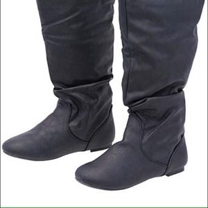 Very cute, black slouchy boots. Calf high.